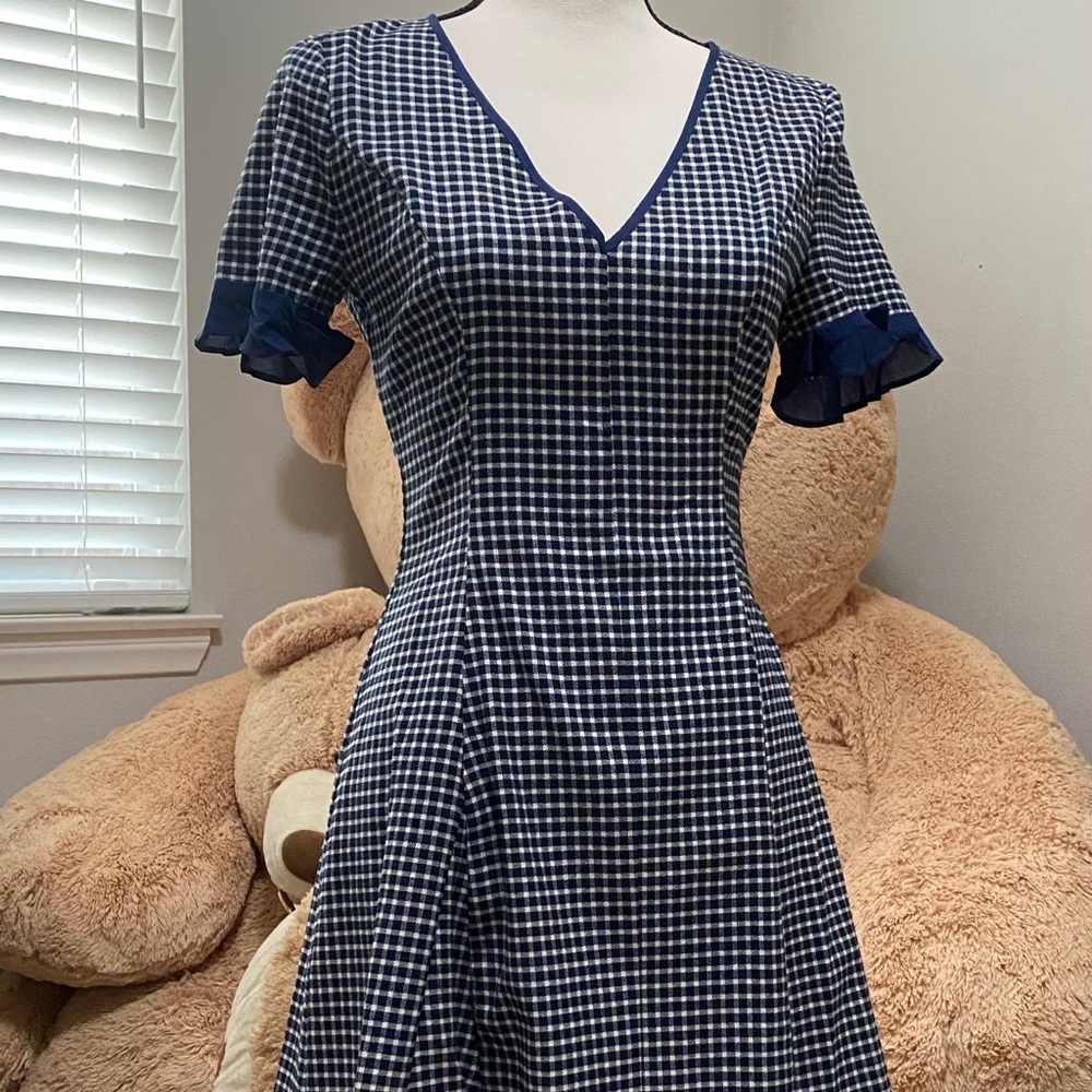 Cute BCBG dress